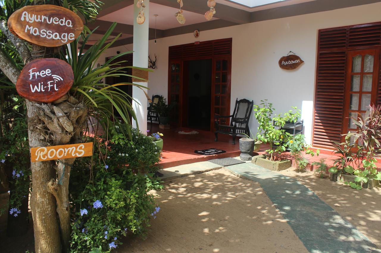 Julie Guest House Tangalle Exteriér fotografie