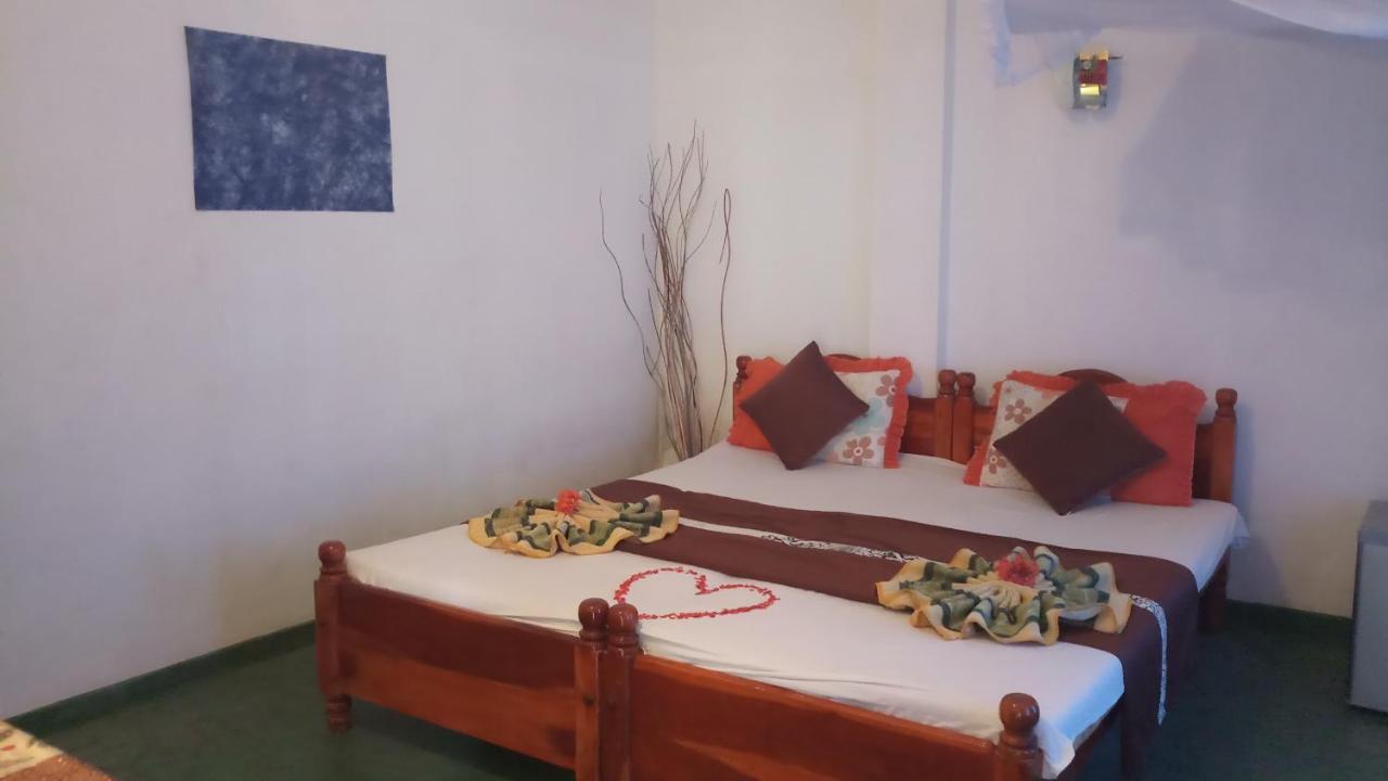 Julie Guest House Tangalle Exteriér fotografie